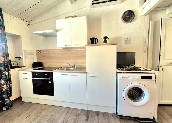 Lägenhet Le Petit Nid - Coeur De - Clim Nîmes